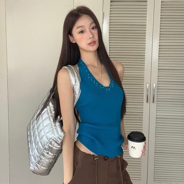 블루 펀칭 홀터넥 나시