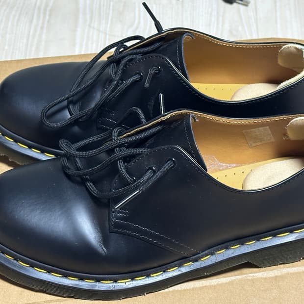 닥터마틴 1461 스무스 260(uk7)