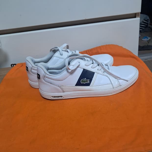 라코스테 EUROPA  스니커즈 40사이즈(250~255)