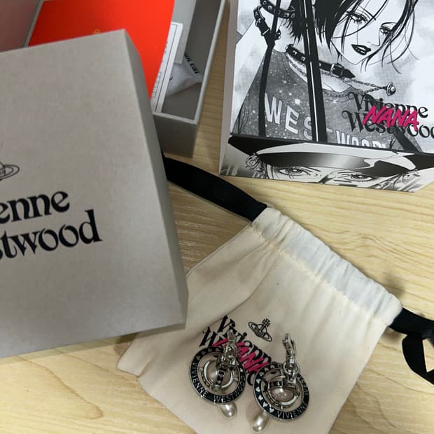 비비안웨스트우드 나나  NANA 콜라보 귀걸이