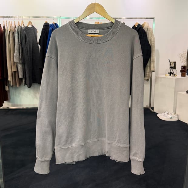 [L] COS 코스 피그먼트 맨투맨