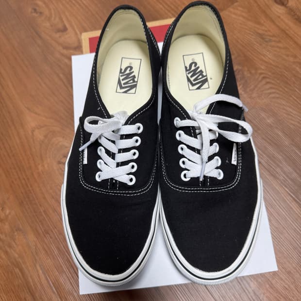 반스 어센틱 블랙 / 285사이즈 / 박스O