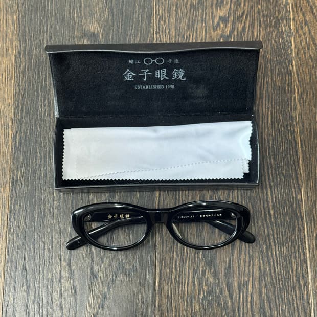 금자안경 오발형 