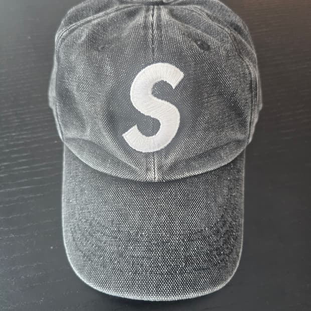 슈프림 캔버스 피그먼트 S로고