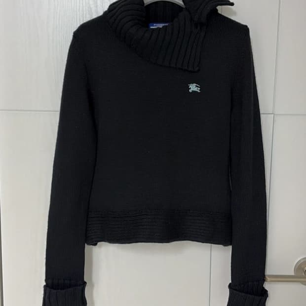  버버리 블루라벨 울니트 44,55 정품 