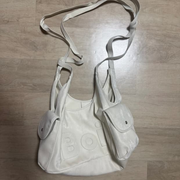 보일테일 메간백 바닐라