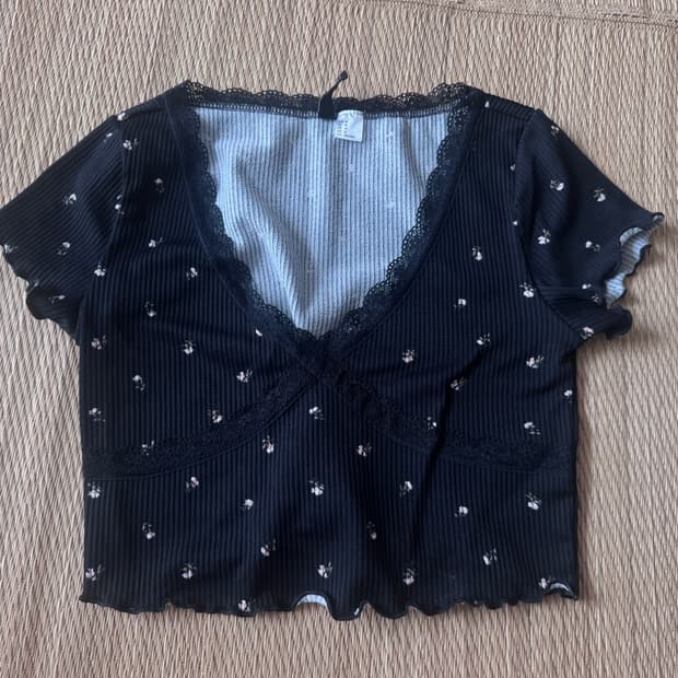 두개 같이 판매! H&m 크롭 반팔