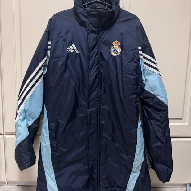 빈티지 아디다스 레알마드리드 바람막이 패딩 네이비 스카이블루