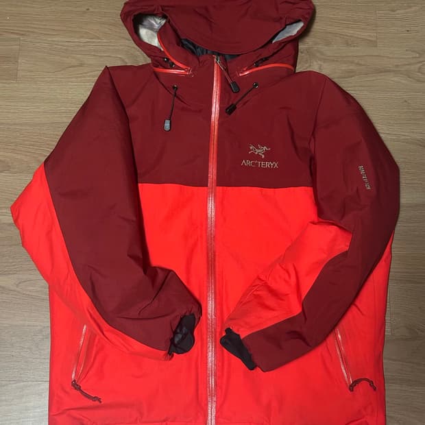 M) 아크테릭스 피션AR Made in canada