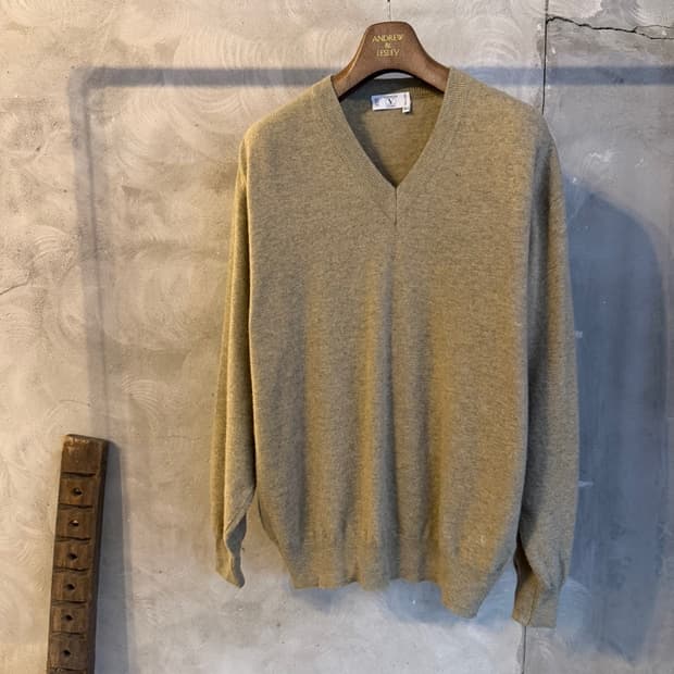 발렌티노 브이넥 니트 100~103