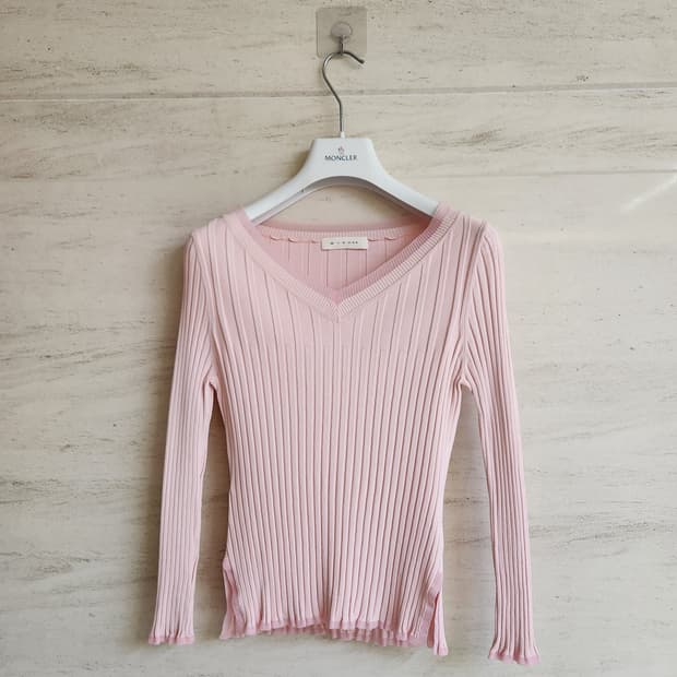 미샤 골지니트 브이넥 탑 55사이즈