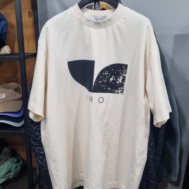 IRO PARIS MAN (이로맨) 95~100사이즈  반팔티셔츠