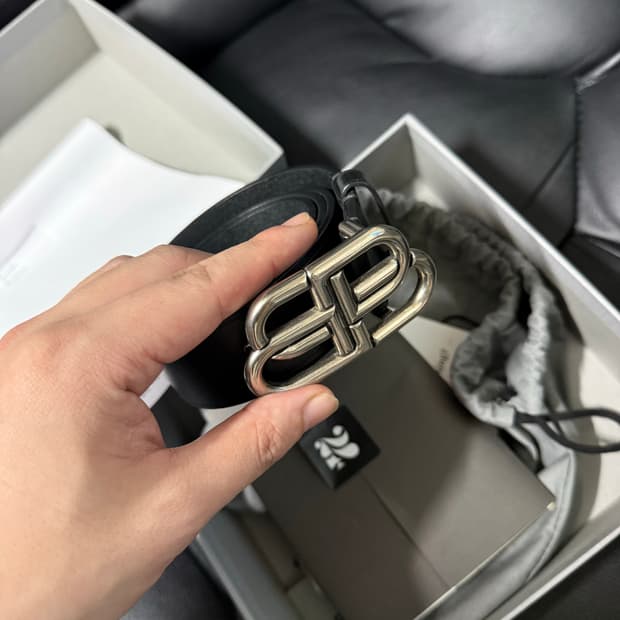 발렌시아가 벨트 bb로고 90