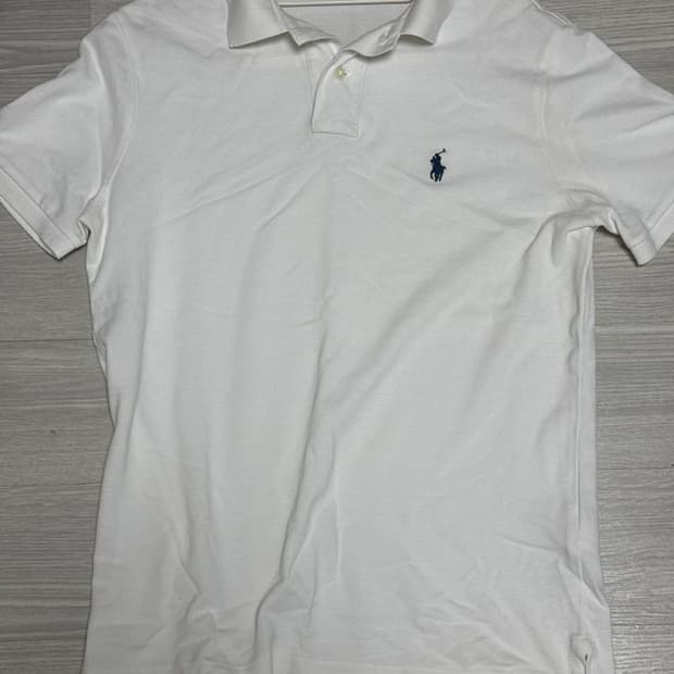 폴로 화이트 반팔 카라티