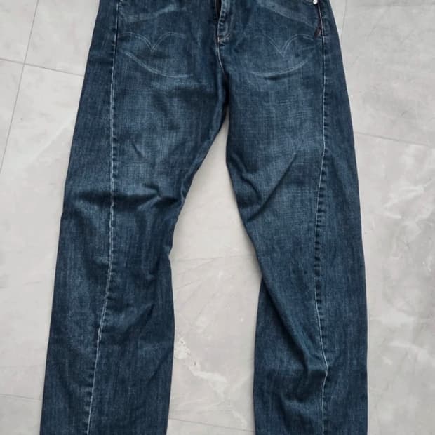 리바이스 엔지니어드진