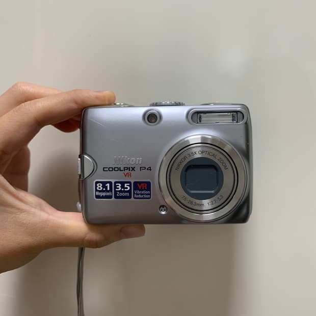 📸 니콘 쿨픽스P4 빈티지디카 (쿨픽스P3 동일라인)