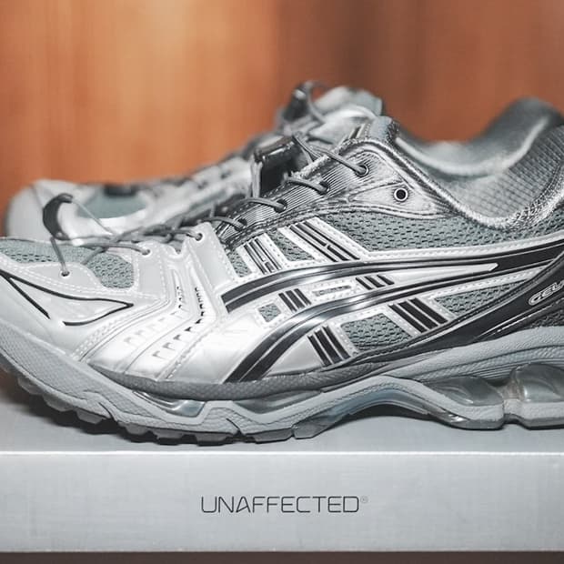아식스 언어펙티드 젤카야노14 실버문 275사이즈