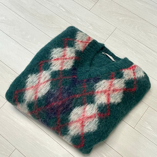 던스트 알파카 브이넥 니트 그린