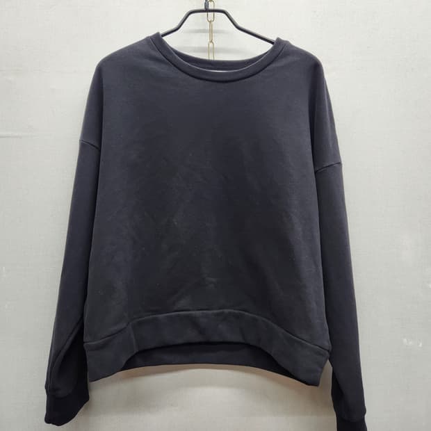 마쥬 반크롭 오버핏 맨투맨 L