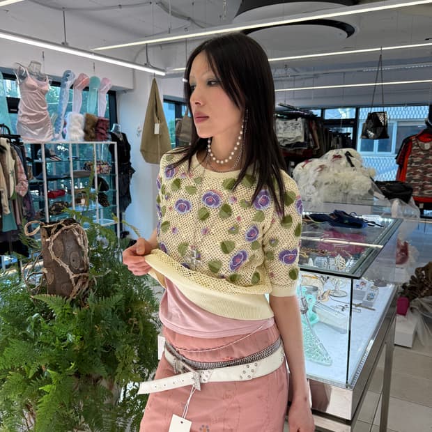 crochet 3d flower knit top