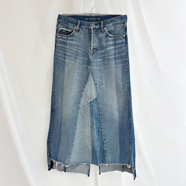 GOA NINMES 비대칭 컷 슬릿 롱 데님 스커트