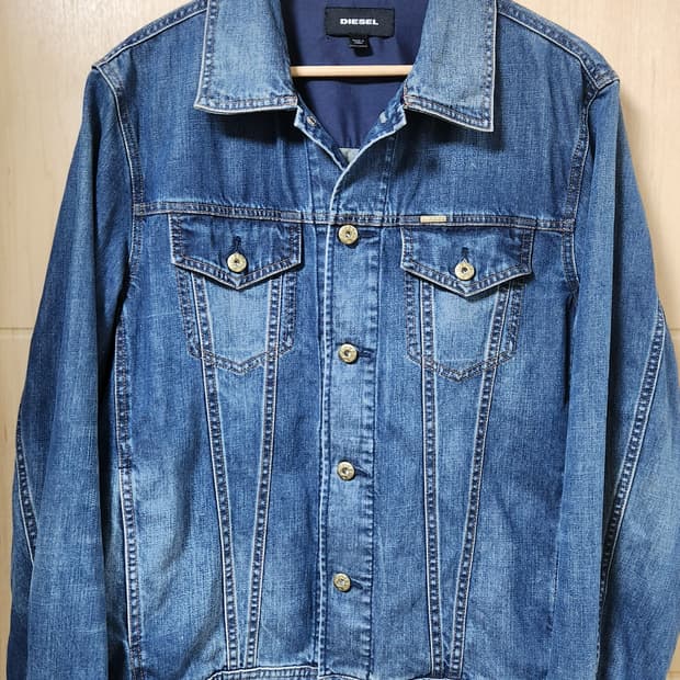 Diesel 메탈 스몰로고 트러커 데님자켓 L 105