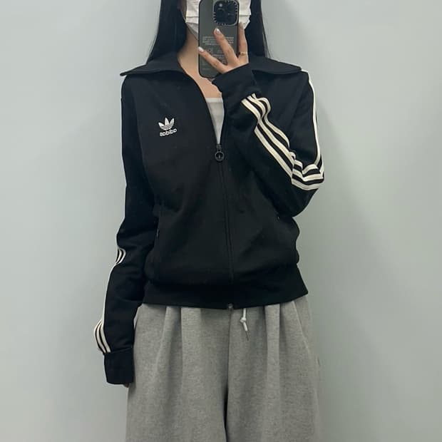 아디다스 유로파 블랙 트랙 져지 