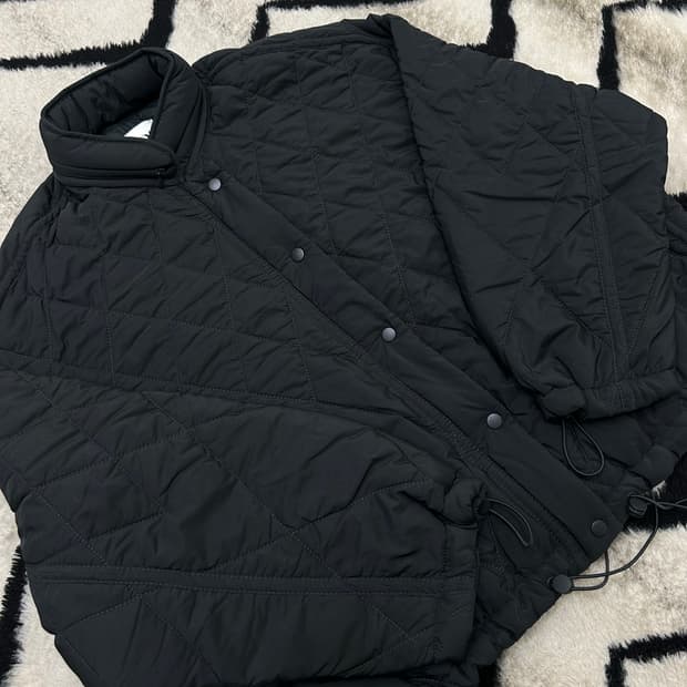 [한국L]ZARA 오버핏 크롭 경량 퀄팅 자켓/짙은그린