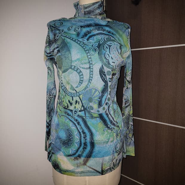 김창숙 부띠끄 프린팅 메쉬 터틀넥