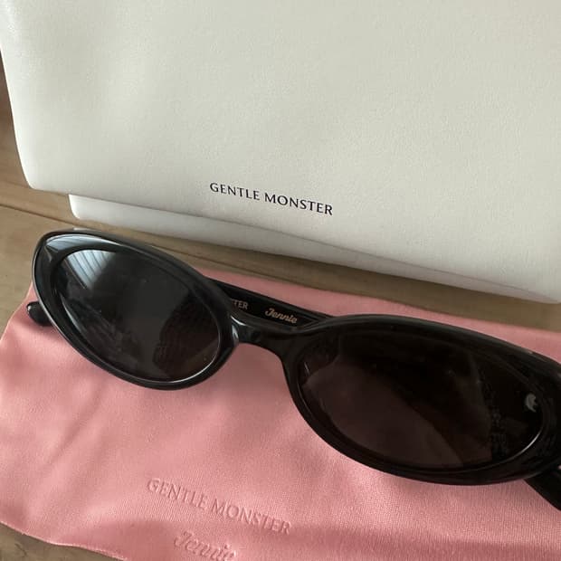젠틀몬스터 x 제니 콜라보 선글라스 (HUSH) 