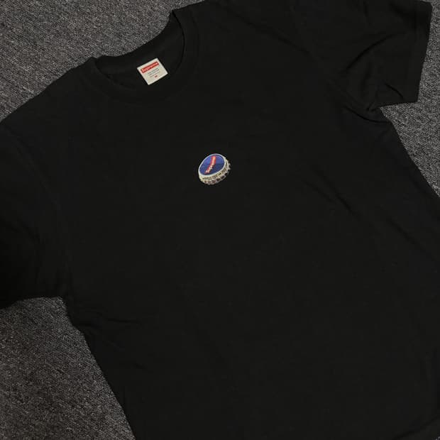 슈프림 Supreme 보틀캡 (병뚜컹) 반팔 (M/100)