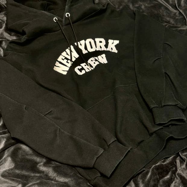 뉴욕 자수패턴 후드티