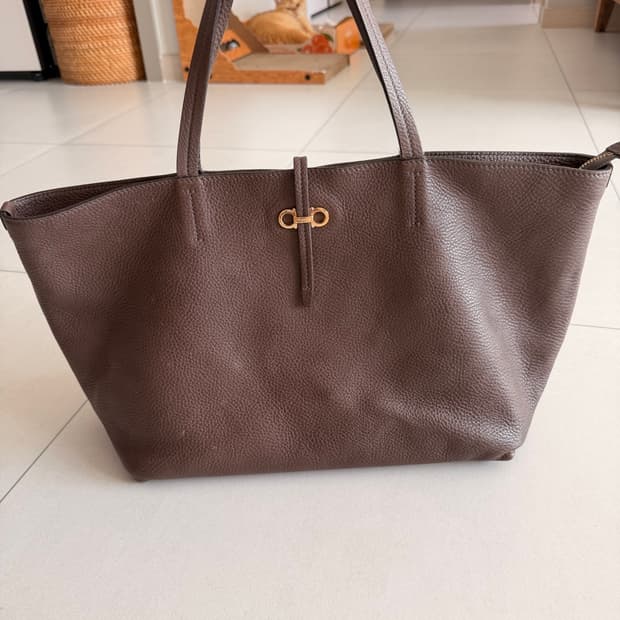 페레가모 정품 쇼퍼백 브라운