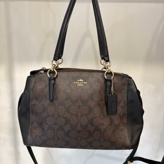 Coach Christie Carryall in Signature