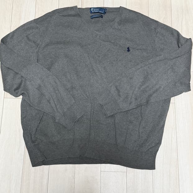 폴로 브이넥 니트 