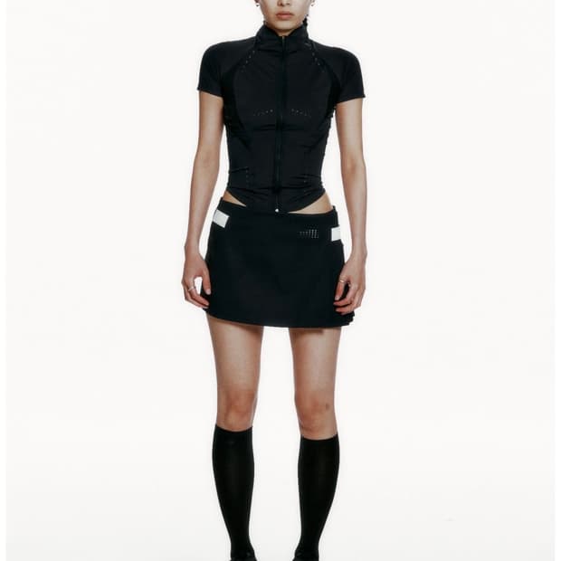 혜인서 Slashed Zip Top