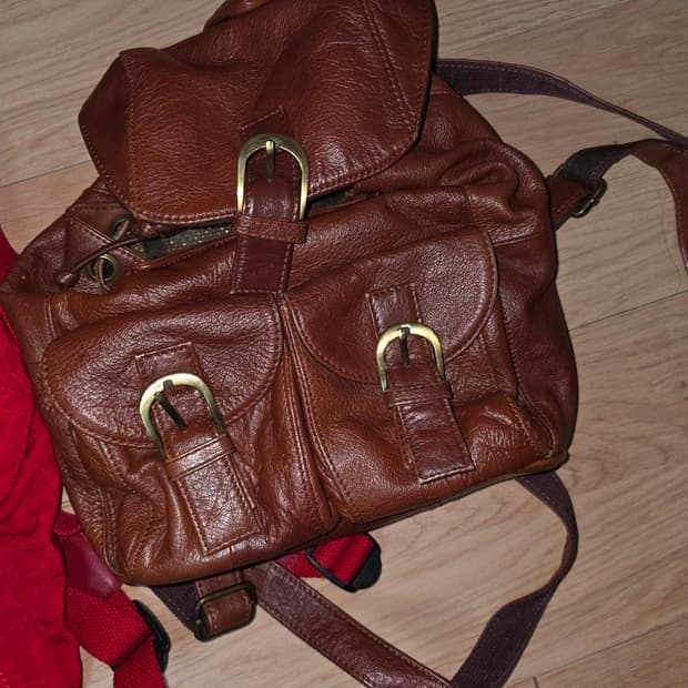 소가죽 브라운 미니백팩