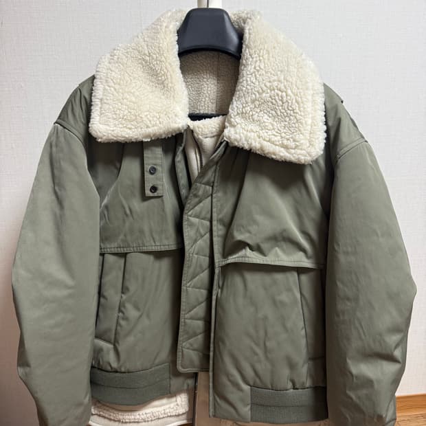 시스템옴므 퍼블록 무스탕 레이어 자켓 카키색 100