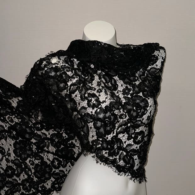 빈티지 블랙 스팽글 플라워 태슬 머플러