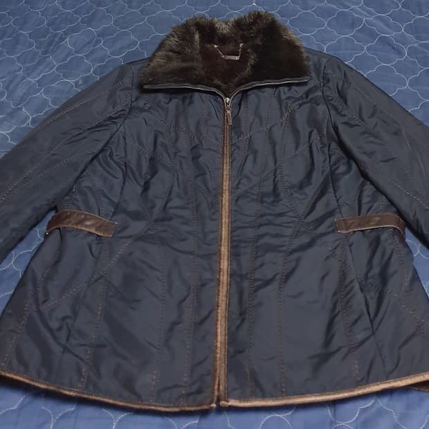 (한정판)닥스 빈티지 사이드 스트랩 소가죽배색 안감 토끼털 자켓(105)