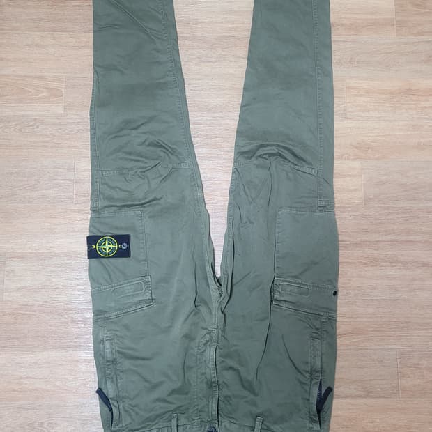 스톤아일랜드 카키 카고 33 V0158