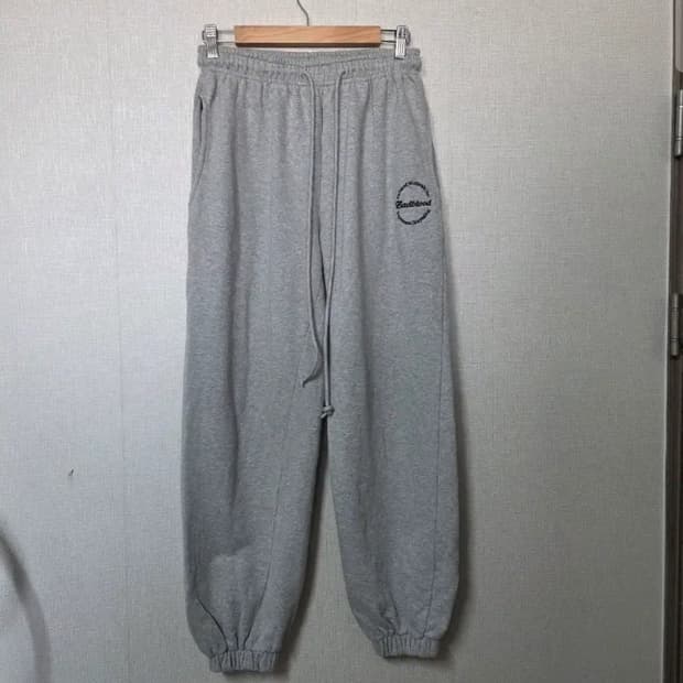 배드블러드 Badblood 회색 약간기모 조거팬츠  허리 30-36인치