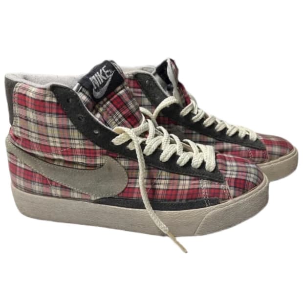 나이키 블레이저 하이 체크 스니커즈