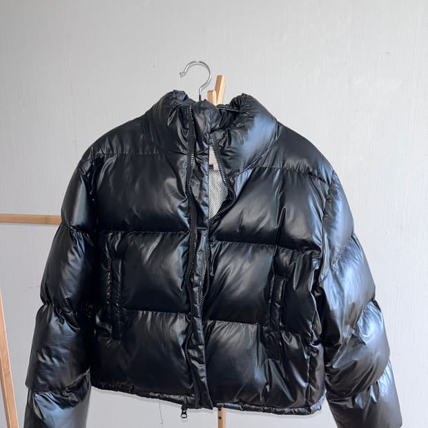 유광 크롭 패딩