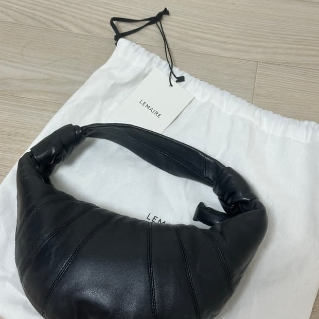 르메르 포춘백 미니 블랙 나파레더 램스킨