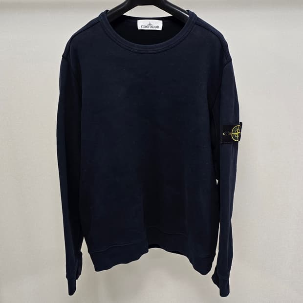 스톤아일랜드 맨투맨 L사이즈 100 판매
