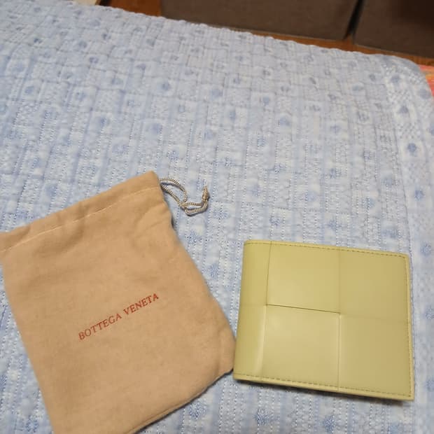 Bottega Veneta (보테가 베네타) 반지갑