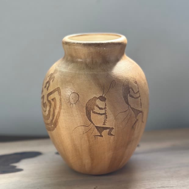 Binishtaa Navajo Pottery 네이티브아메리칸 인디언