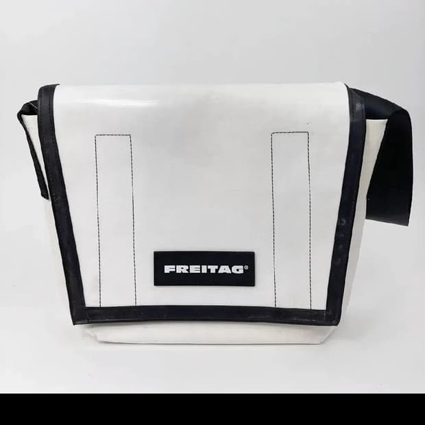 프라이탁 라씨 올흰. 민트급. 택 그대로