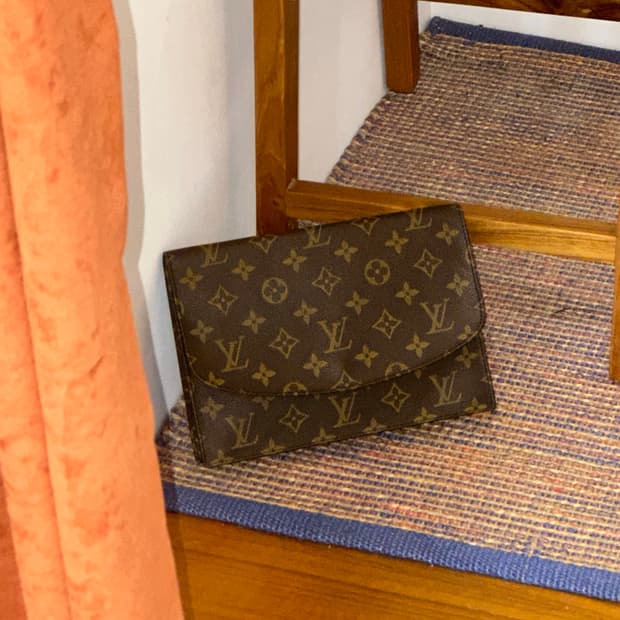 루이비통 클러치백